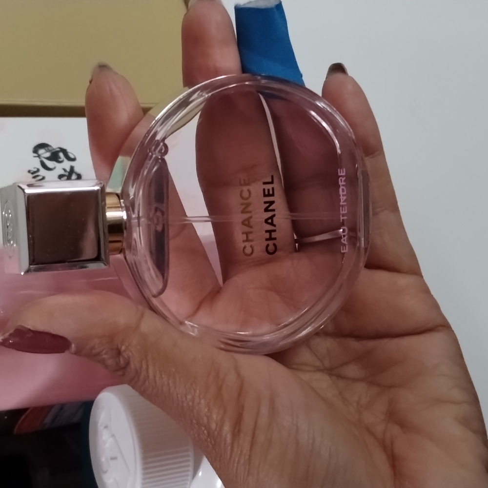 Chanel Chanel EAU Tendre women's fragrance.
